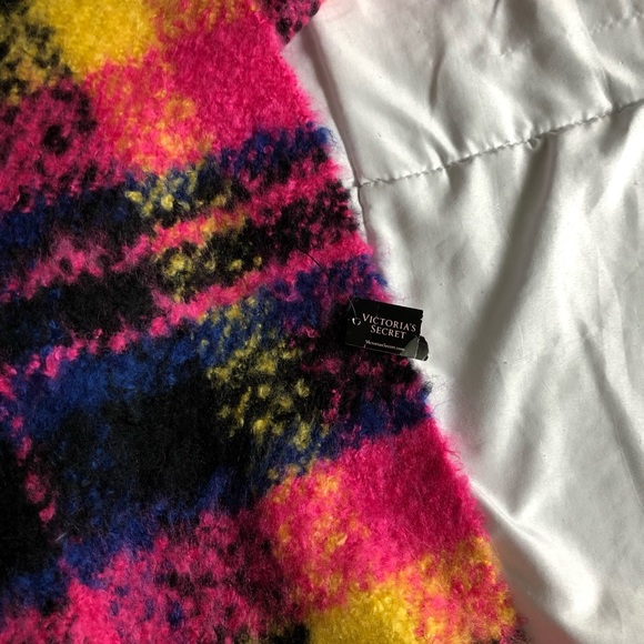 Victoria Secret Fuchsia & Yellow Plush Plaid Scarf - Picture 6 of 10